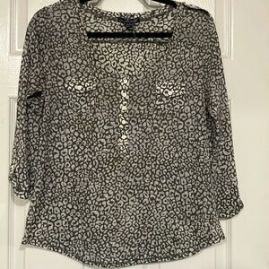 Willi Smith Jersey Knit Top Buttoned Shoulder Size Medium